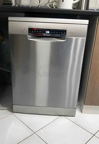 Bosch latest model series 4 3 rack dishwasher with WiFi freestanding by tete