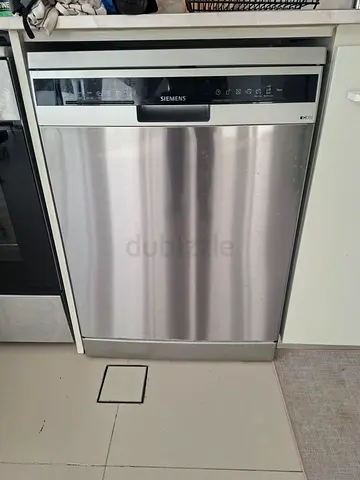 Siemens iQ 300 dishwasher latest model wife system same like new condition