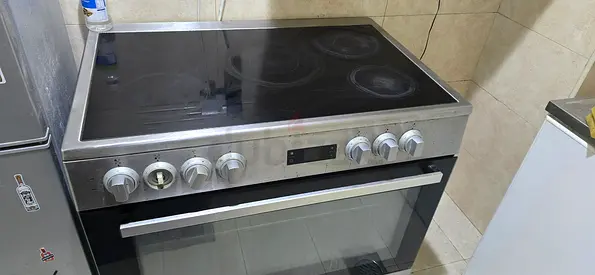 Used stainless steel electric ceramic hob with oven - good working condition