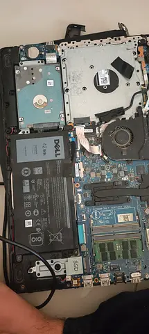 Dell Inspiron laptop with motherboard, battery and components (for parts/repair)