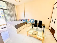 Exclusive Studio | Vacant | Motivated Seller