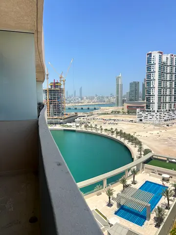 Flexible Payments | Partial canal view | high floor