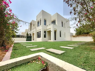 Luxury Type J, Corner, Single Row, Mira Oasis
