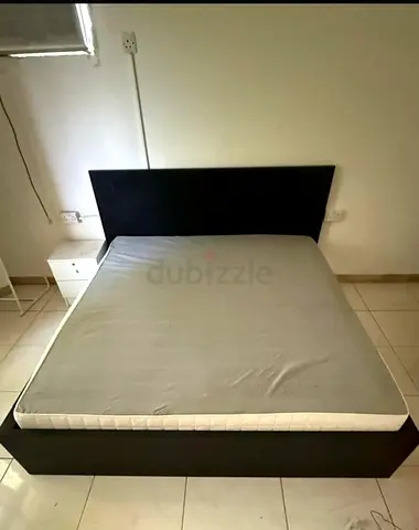 King size bed