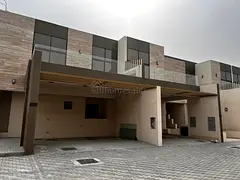 SINGLE ROW - PREMIUM LOCATION - TO BE VACANT