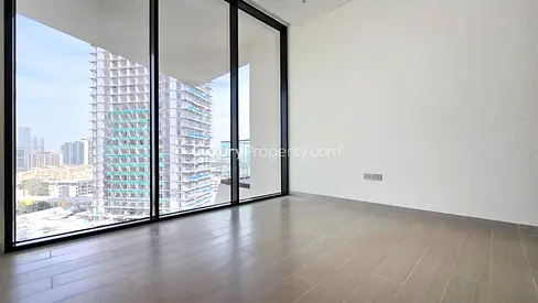 6 Cheques Available | Brand New | Private Pool
