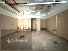 30 days free luxury shop close to Muwaileh park Business area ready to move only jest 70k