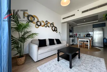 FULLY FURNISHED 2 BR WITH MARINA VIEW/CORNER UNIT