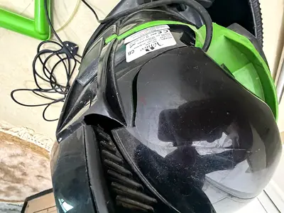 Carpet cleaner
