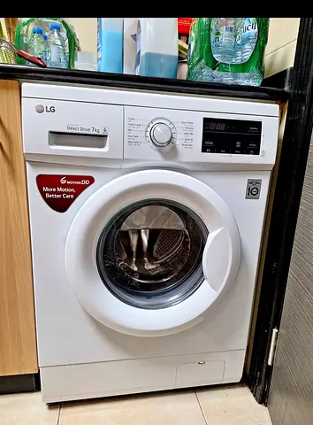 Washing machine 7 kg , LG brand , same like a new condition