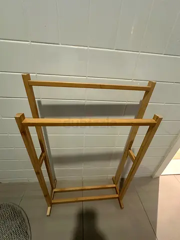 Solid wooden towel rack — sturdy pine