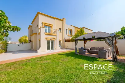 Corner Unit | Fully Upgraded | Must See