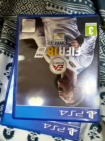 FIFA 18 (PS4) - Good Condition Original Disc with Case