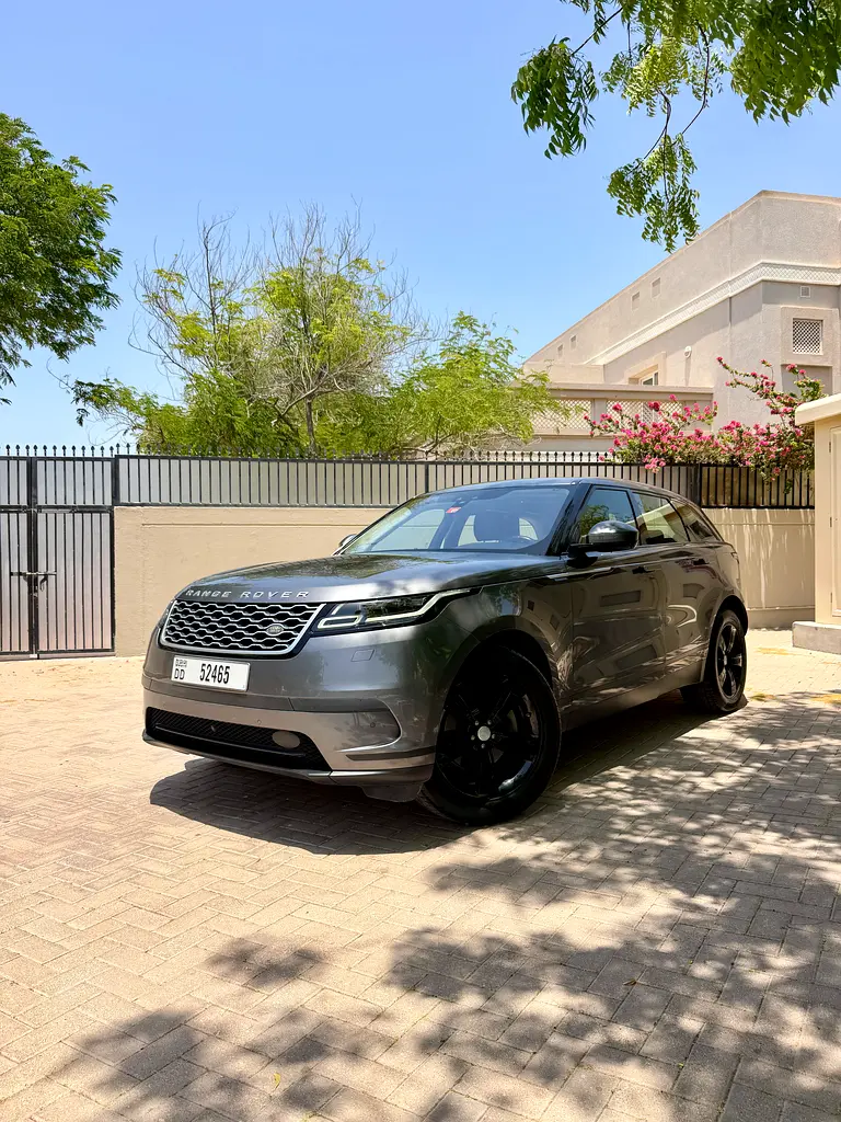 Land Rover Range Rover Velar 2019 — photo 1 of 12