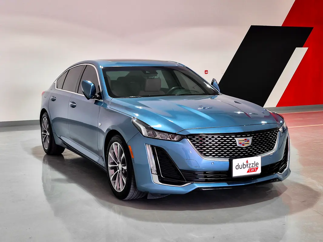 Cadillac CT5 2023 — photo 1 of 17