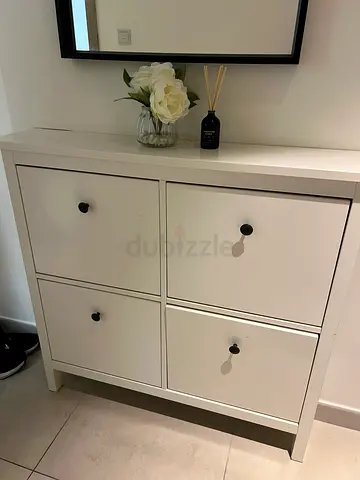 White 4-Drawer Shoe Cabinet / Storage Unit -with black mirror - Good Condition