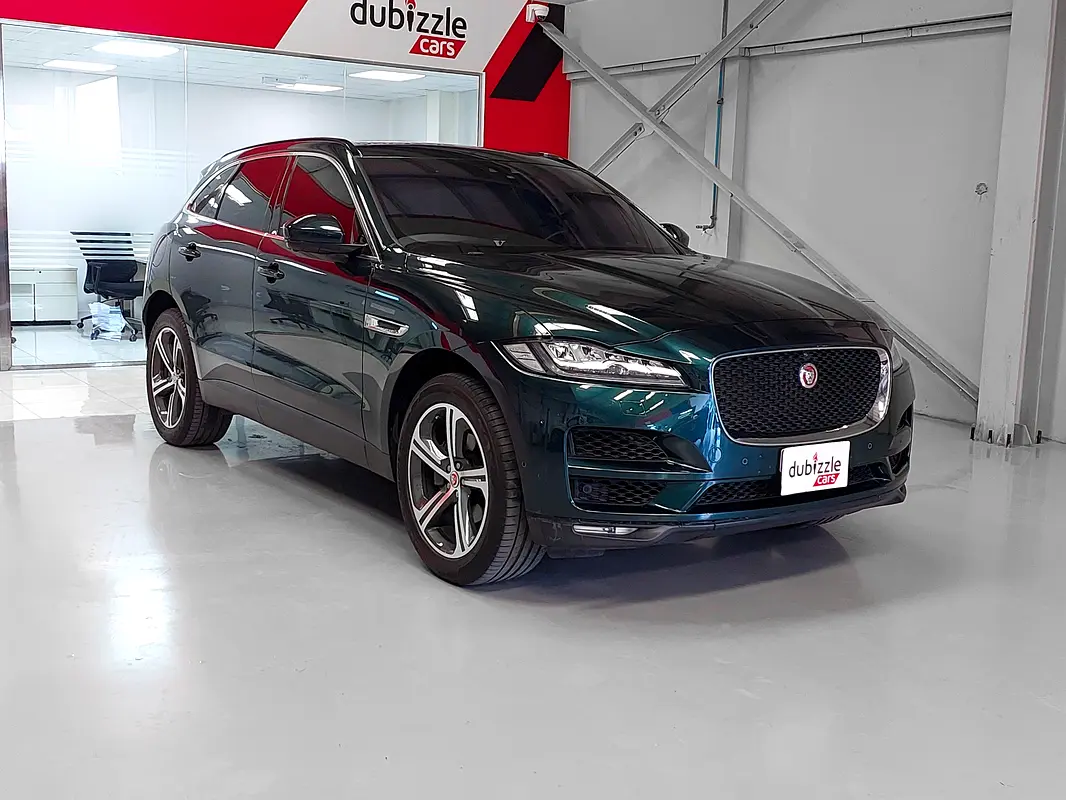 Jaguar F-Pace 2018 — photo 1 of 17