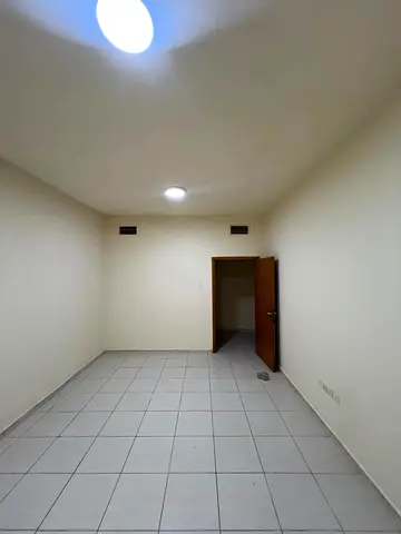 🏡 Apartment for Rent in Al Rashidiya 3 – Ajman A great residential opportunity in a prime location close to all services ✨