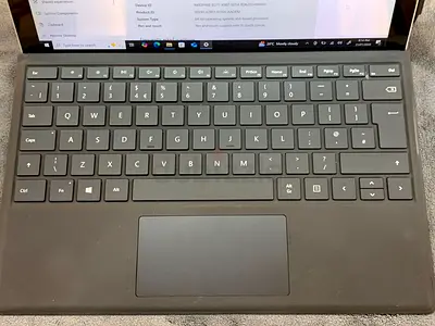Microsoft Surface Pro 4 i7 6th gen 8gb 256gb