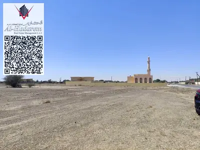أرض سكنية للبيع في عجمان - المنامة 9، على الطريق المعبد.