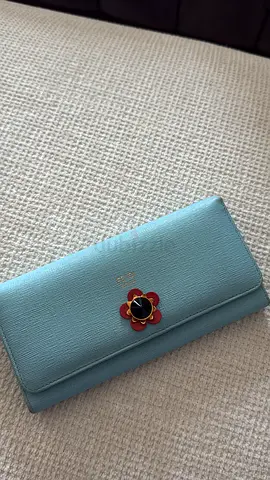 fendi wallet in good condition