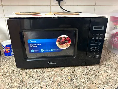 Microwave Midea 20L