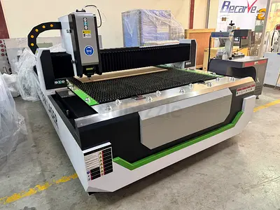Fiber laser metal cutting machine  3kw/6kw