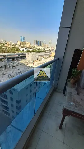 شقة غرفة وصالة مميزة | بلكونة بإطلالة مفتوحة | 2 حمام | غرفة ماستر | باركن مجاني