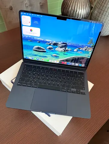 Apple MacBook Air M5 13.6 inch (2026) 
Open, unused

Model No MDHG4AB/A
10-core CPU / 24GB RAM /1 TB