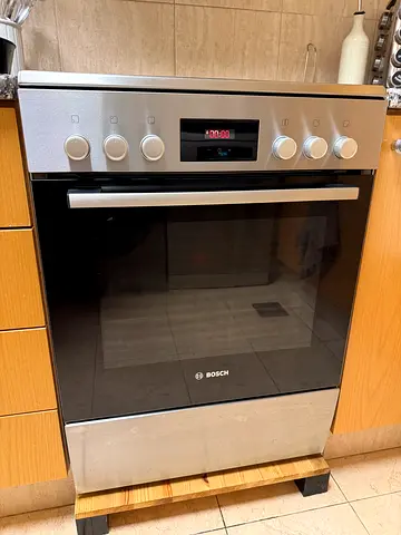 Bosch Free Standing Electric Cooker, Series 4, Glass-Ceramic Cooktop