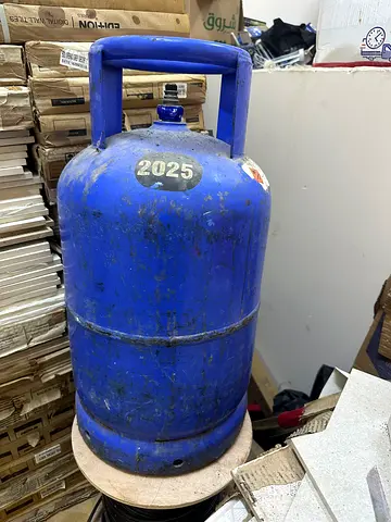 gas cylinder