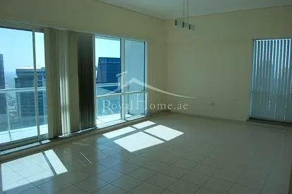 Modern 3BR Apartment | Lake Views | High Floor