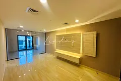 Maid's Room| Upgraded| Huge Terrace| Close to Mall