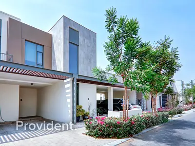 FLEXIBLE CHQS | READY TO MOVE | WALK TO AMENITIES