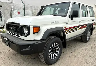 2025 Toyota Land Cruiser 76 LX 2.8L - GCC White  Beige (Export Only)