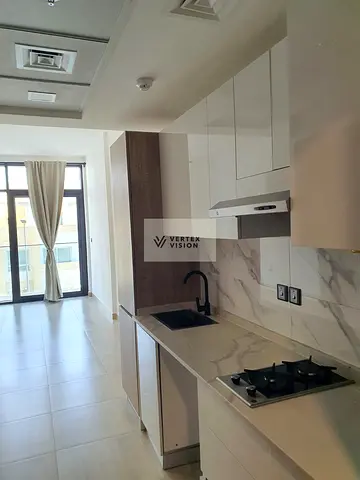 Prime Location | Vacant | Ready to Move | Kitchen Equipped