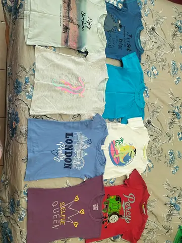All for 40 AED kids summer T-shirts for 3-5 year old baby good Location Al barsha 1