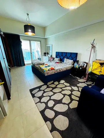 Spacious Room with Balcony and private washroom near metro