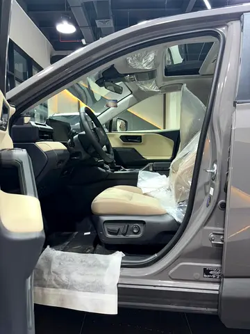 Toyota RAV4 XLE, миниатюра 13