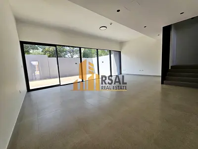 Corner Unit●Closed to Kids Play Area