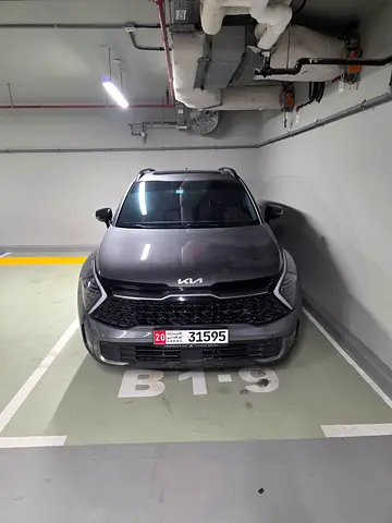 Kia Sportage SX 2025, GCC Specs - slightly used, like brand new. Single owner.