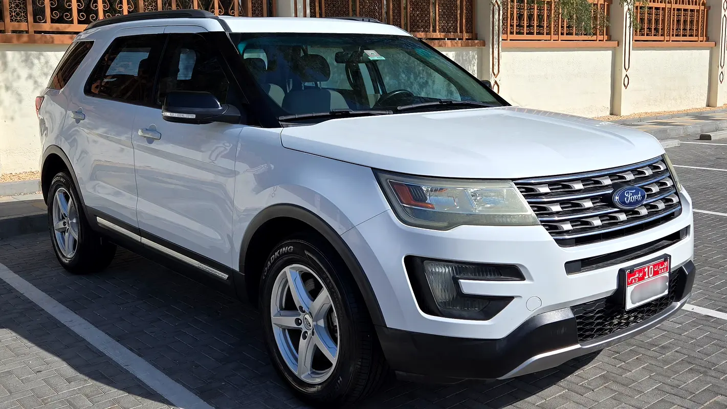 Ford Explorer 2016 — photo 1 of 19