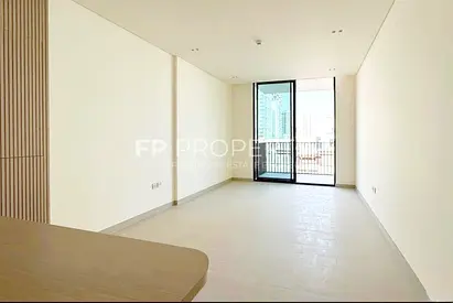 Brand New | Near Mall | Fitted Appliances