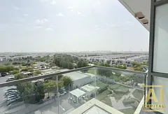 Studio Unit | Fitted Kitchen | Huge Balacony