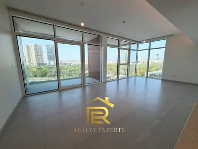 zabeel park facing fram facing bright unit 2bhk amazing layout