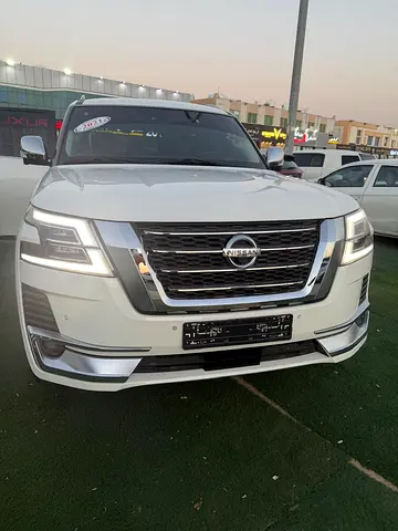 Nissan Patrol LE Platinum City 2021 GCC Specs