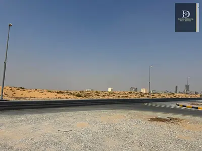 للبيع فى الشارقة منطقة المالحة ( جويزع سابقا )  ارض تجارية  مساحة 3140 قدم مربع  على طريق 24 متر