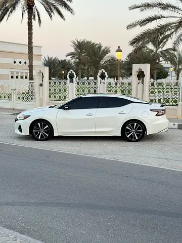 2022 Nissan MAXIMA 照片 4