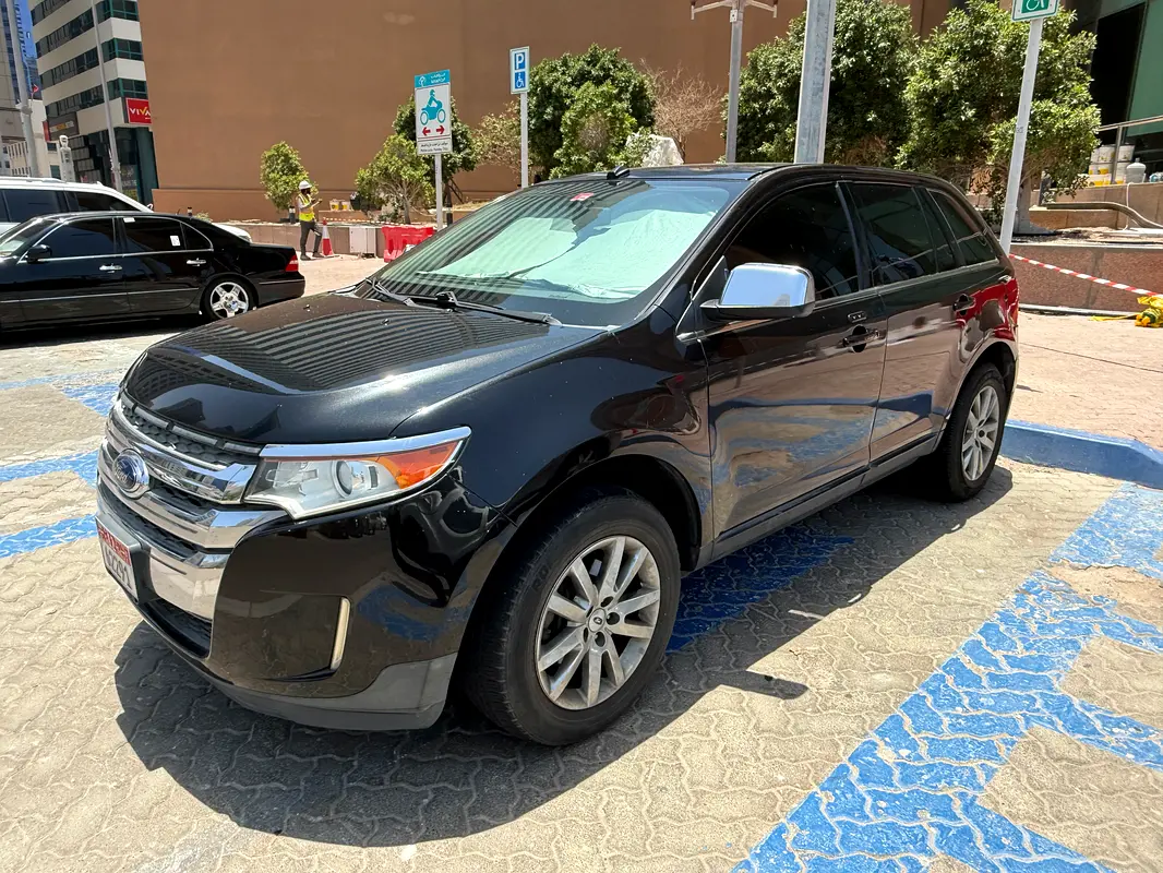 Ford Edge 2013 — photo 1 of 5
