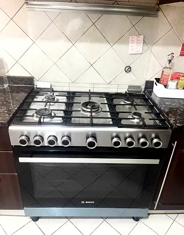 New model Bosch 5 burner gas oven stove size 90cm